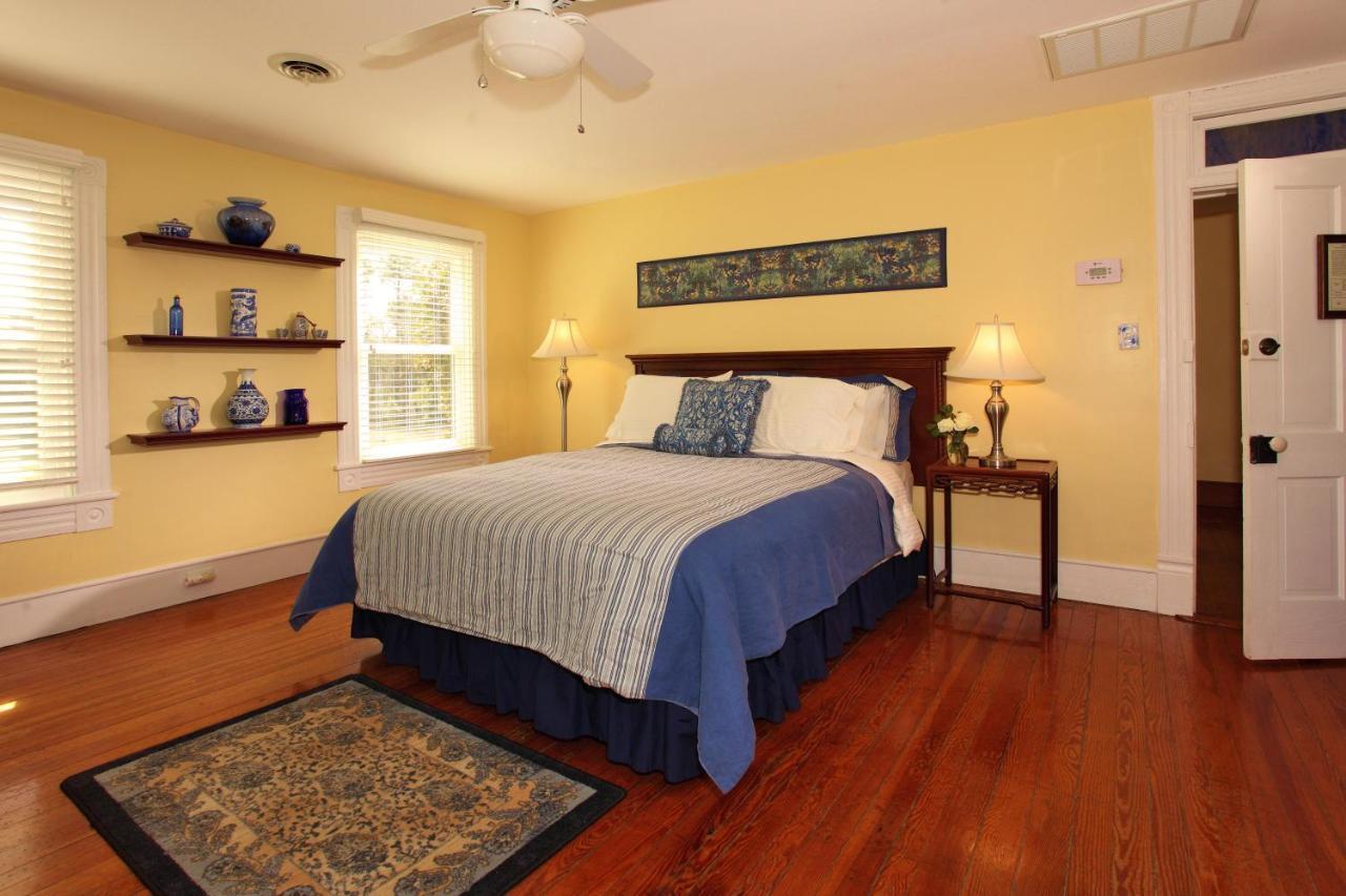 The Inn At Tabbs Creek Port Haywood Buitenkant foto