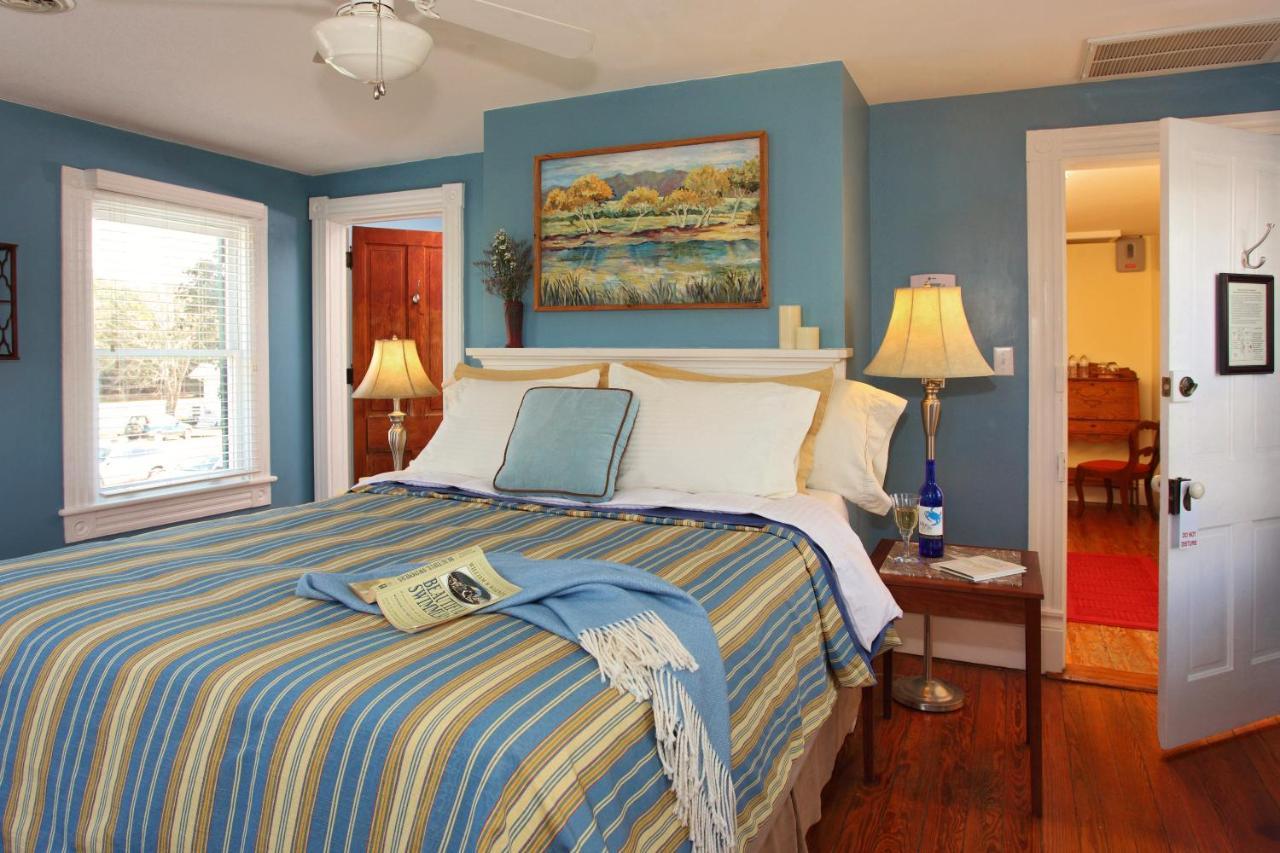 The Inn At Tabbs Creek Port Haywood Buitenkant foto