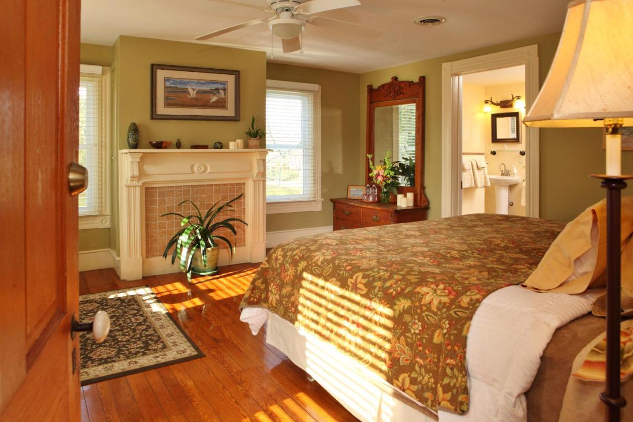 The Inn At Tabbs Creek Port Haywood Buitenkant foto